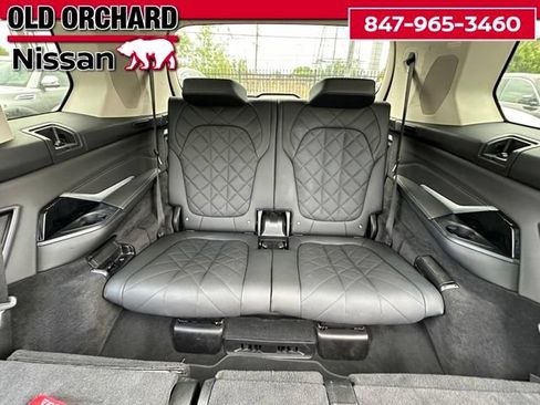 Used 2024 BMW X7 xDrive40i AWD/4WD image 15