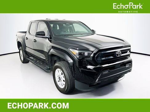 Used 2025 Toyota Tacoma SR5 image 1
