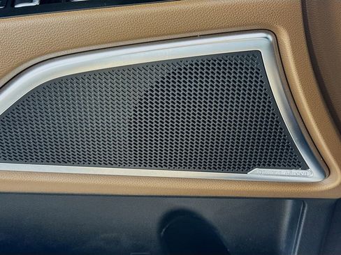 Used 2022 Kia Telluride SX w/ SX Prestige Package image 19