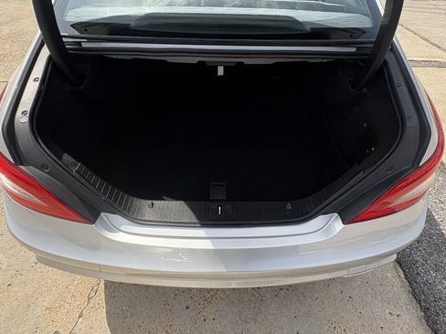 Used 2012 Mercedes-Benz CLS 550 image 10