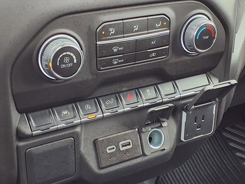 Used 2025 Chevrolet Silverado 1500 Custom w/ LPO, Dark Essentials Package image 7