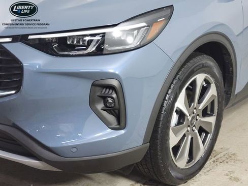 Used 2024 Ford Escape Platinum w/ Class II Trailer Tow Package image 9