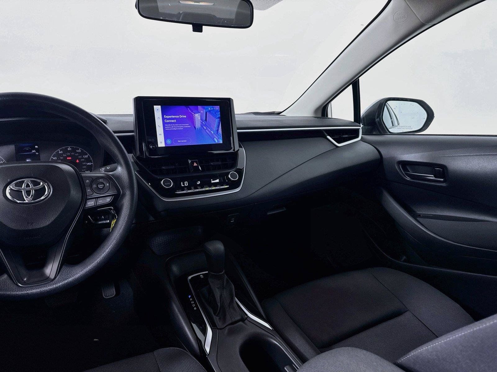 Used 2025 Toyota Corolla LE FWD image 22