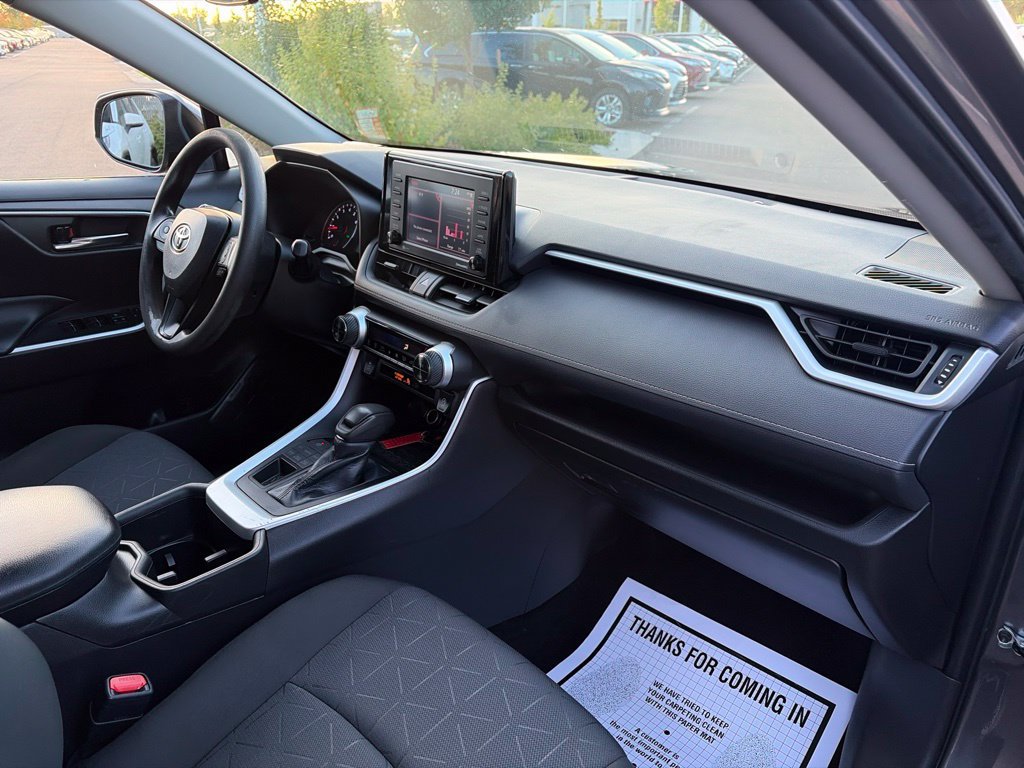 Used 2022 Toyota RAV4 XLE AWD/4WD image 14