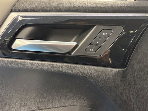 Used 2025 Mitsubishi Outlander SEL image 26