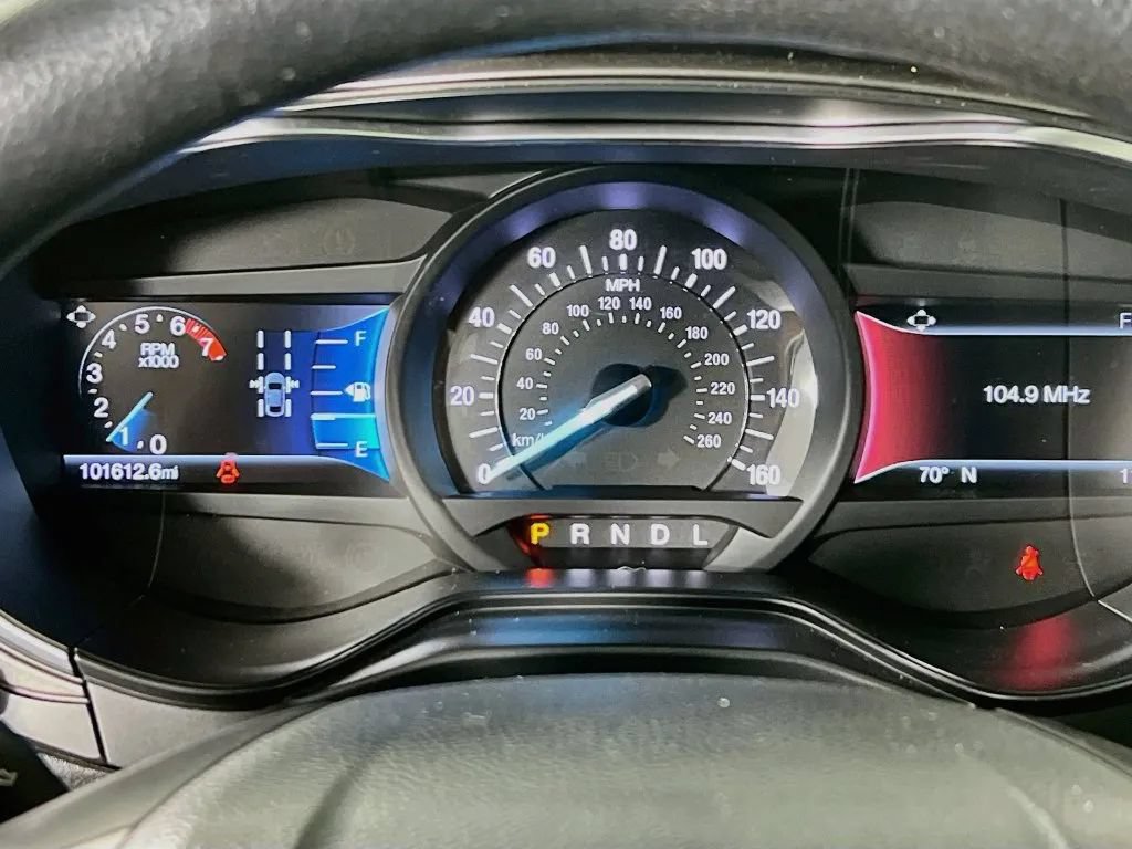 Used 2019 Ford Fusion SE FWD image 13