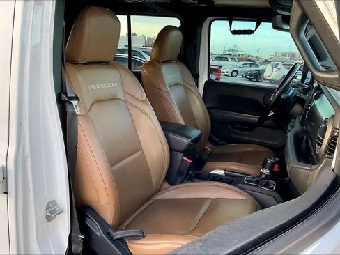 Used 2020 Jeep Gladiator Rubicon AWD/4WD image 13