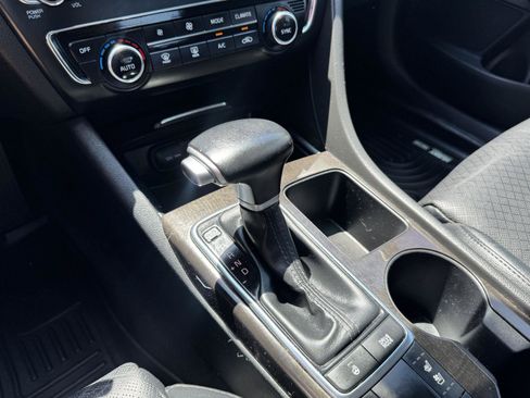 Used 2016 Kia Optima EX w/ Premium Package FWD image 21
