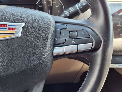 Used 2023 Cadillac XT4 Luxury FWD image 16