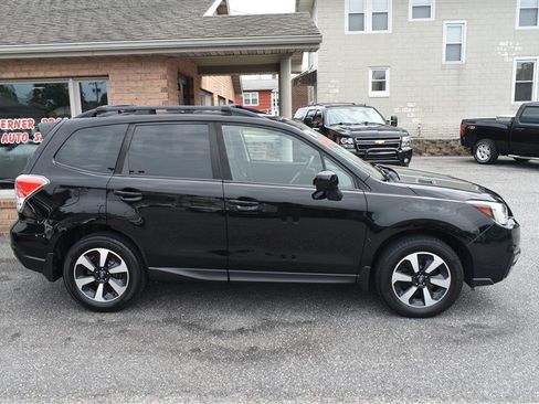 Used 2018 Subaru Forester 2.5i Premium AWD/4WD image 2