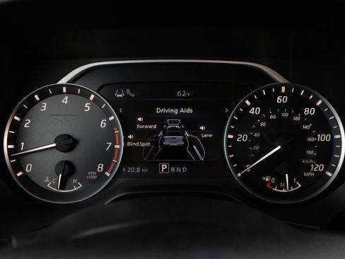 Used 2021 Nissan Titan S RWD image 20
