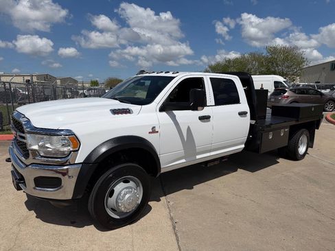 Used 2022 RAM 5500 Tradesman w/ Chrome Appearance Group AWD/4WD image 24