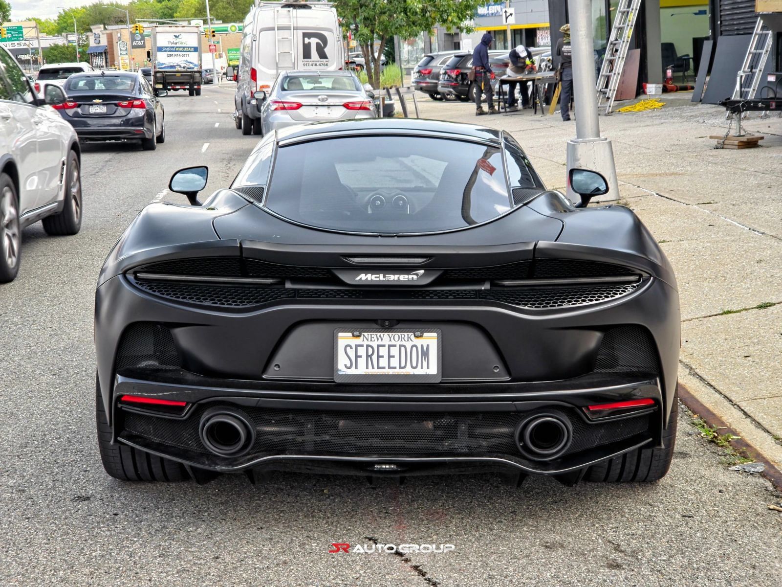 Used 2020 McLaren GT RWD image 10