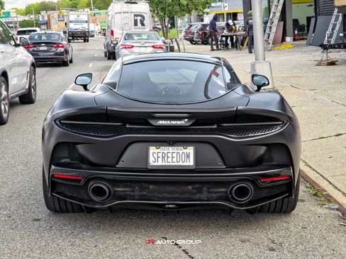 Used 2020 McLaren GT RWD image 10