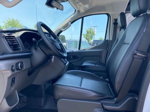 New 2025 Ford Transit 150 Low Roof RWD image 15