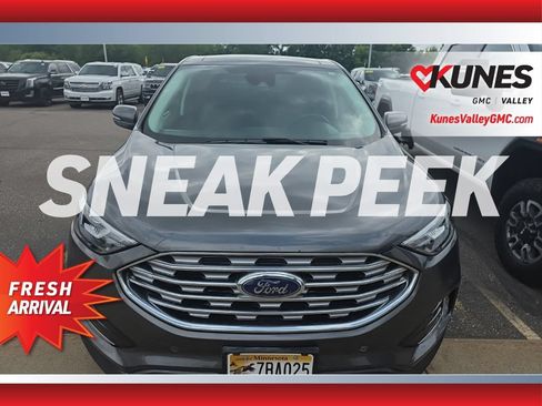 Used 2020 Ford Edge Titanium w/ Class II Trailer Tow Package AWD/4WD image 6