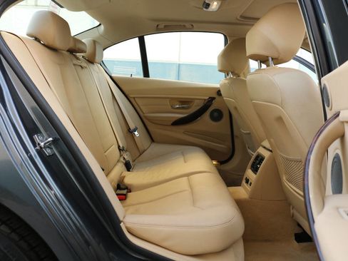 Used 2013 BMW 335i Sedan image 17