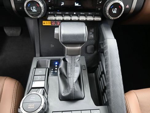 Certified 2025 Toyota 4Runner Limited image 26