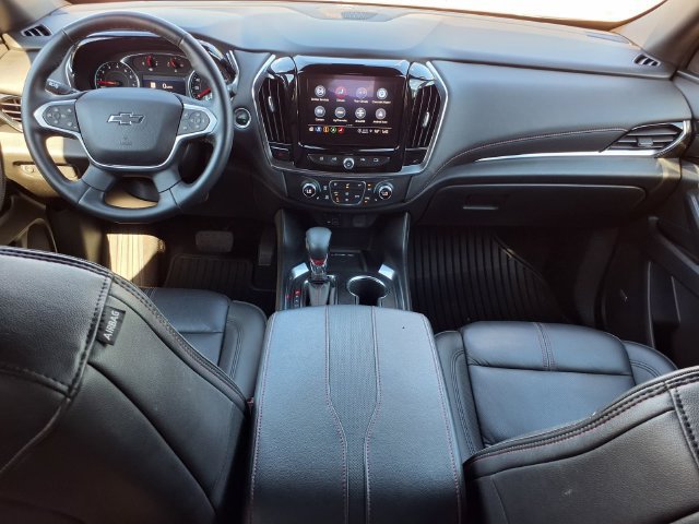 Used 2023 Chevrolet Traverse RS AWD/4WD image 11
