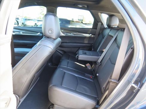 Used 2023 Cadillac XT5 Sportv w/ Technology Package image 23