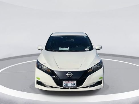 Used 2023 Nissan Leaf S image 2