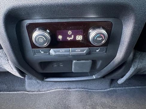 New 2026 GMC Acadia Elevation w/ Elevation Premium Package image 18