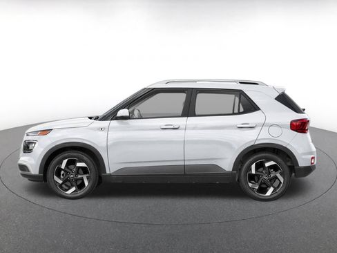 Used 2026 Hyundai Venue SEL FWD image 3