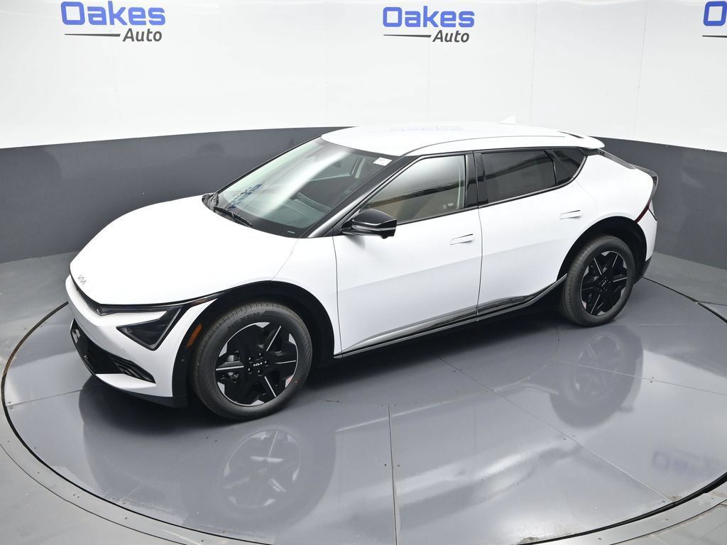 New 2026 Kia EV6 Wind RWD image 48