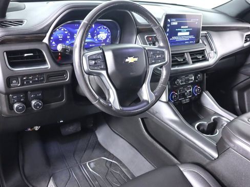 Used 2022 Chevrolet Tahoe LT w/ Luxury Package AWD/4WD image 9