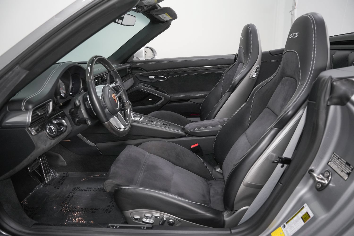 Used 2019 Porsche 911 Carrera GTS RWD image 36