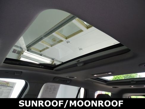 Used 2020 GMC Acadia SLT image 11