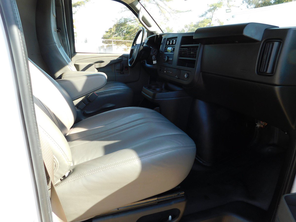 Used 2023 GMC Savana 2500 Extended w/ Driver Convenience Package RWD image 26