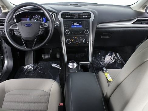 Used 2018 Ford Fusion S image 9