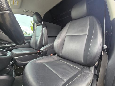 Used 2017 Mercedes-Benz Metris image 21