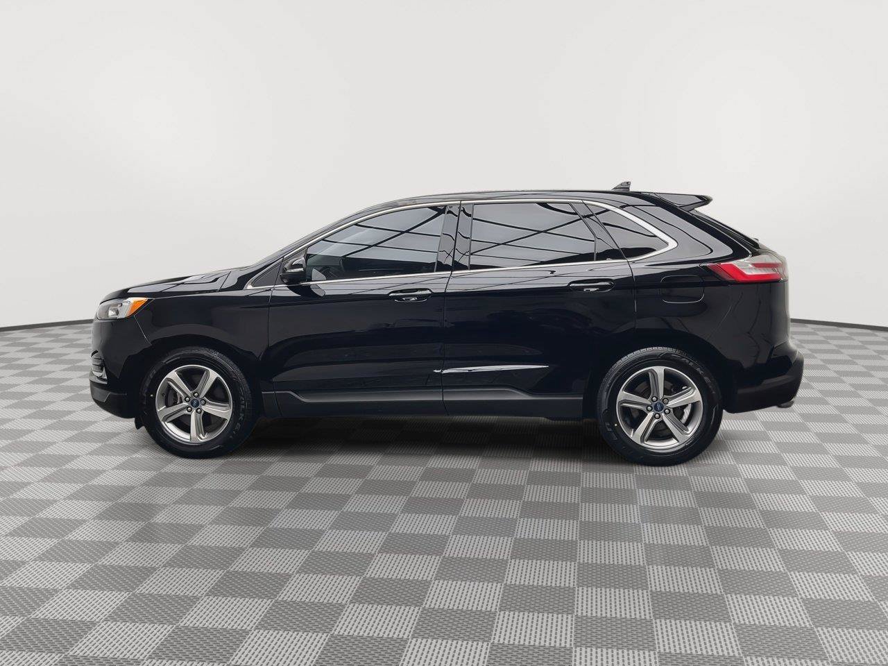 Certified 2020 Ford Edge SEL w/ Convenience Package AWD/4WD image 39