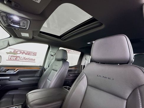 Used 2023 GMC Sierra 1500 Denali w/ Denali Reserve Package AWD/4WD image 10