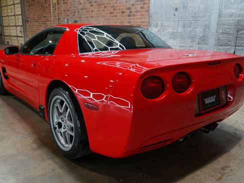 Used 2003 Chevrolet Corvette Z06 RWD image 19
