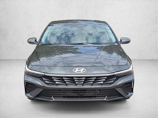 New 2026 Hyundai Elantra Hybrid FWD image 6
