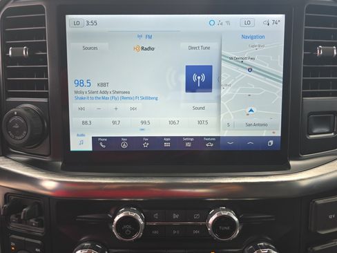 Used 2022 Ford F150 Lariat image 18