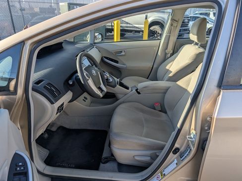 Used 2010 Toyota Prius Two image 17