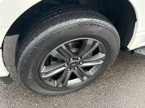 Used 2023 Ford F150 Lariat w/ Max Trailer Tow Package image 11