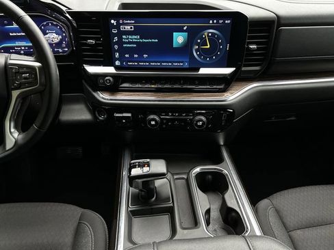 Used 2024 Chevrolet Silverado 1500 RST w/ Convenience Package II AWD/4WD image 18