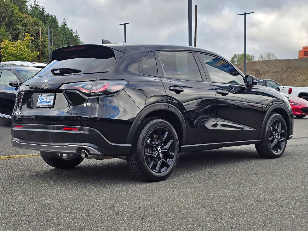 Used 2023 Honda HR-V Sport image 5