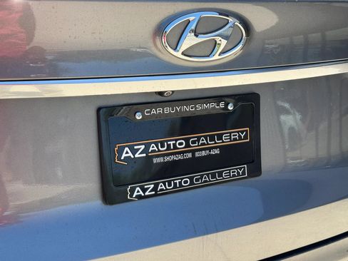 Used 2019 Hyundai Santa Fe SE AWD/4WD image 46