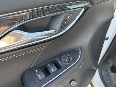 Used 2021 Buick Envision Preferred AWD/4WD image 8