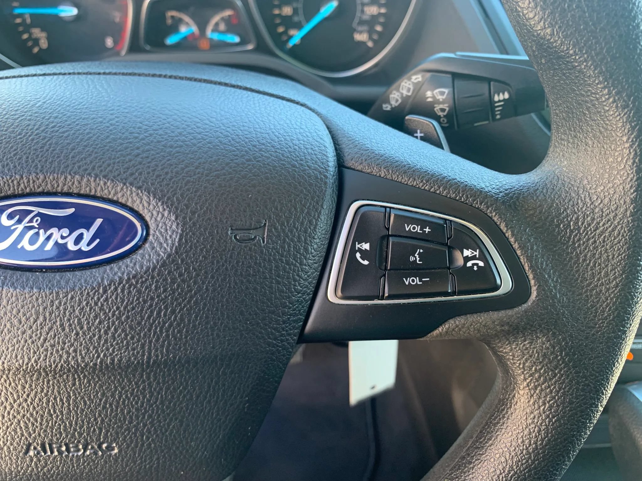 Used 2017 Ford Escape SE AWD/4WD image 13