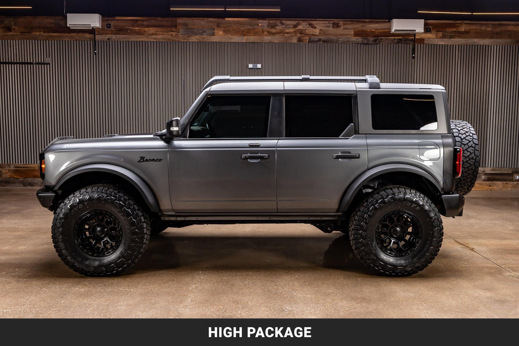 Used 2022 Ford Bronco Wildtrak AWD/4WD image 6