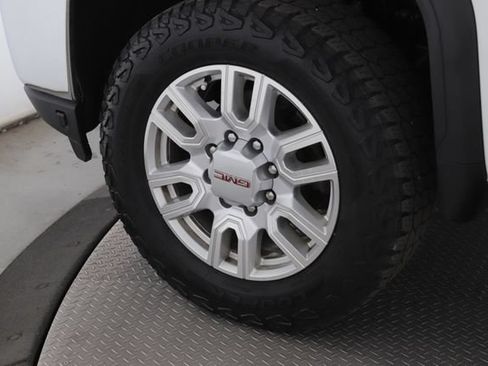 Used 2023 GMC Sierra 2500 SLT w/ SLT Convenience Package AWD/4WD image 13