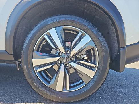 Used 2023 Nissan Rogue SL FWD image 37