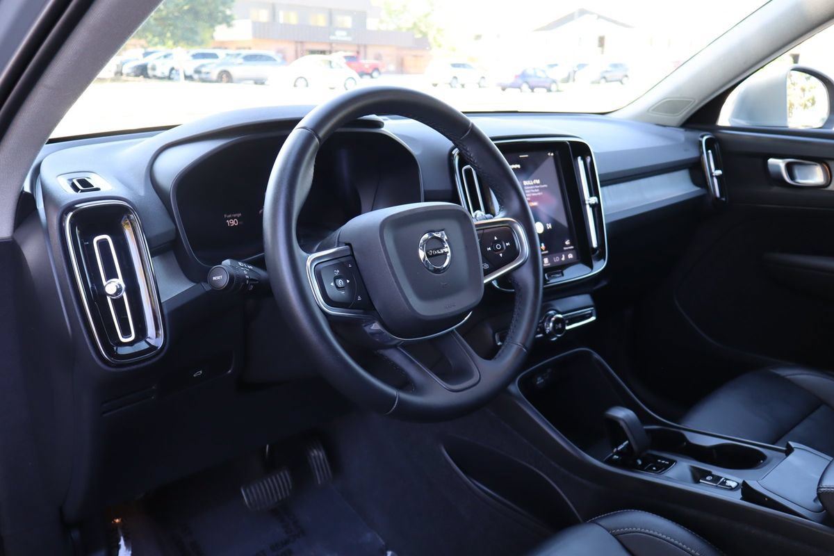 Used 2024 Volvo XC40 B5 Core w/ Protection Package Premier AWD/4WD image 15